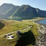 Feriehus Kvalvika Retreat - Lofoten Leknes