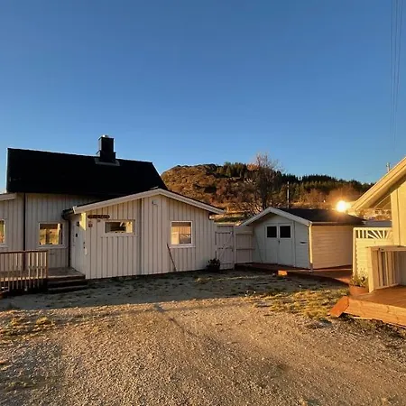 Kvalvika Retreat - Lofoten Semesterbostad *