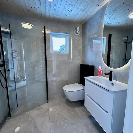 Kvalvika Retreat - Lofoten Semesterbostad *